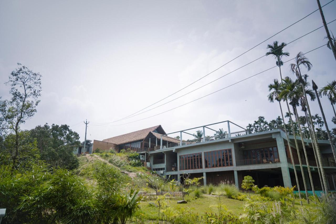 Maayaa Riverside Villa By Kpm Tripenta Attappādi Eksteriør bilde